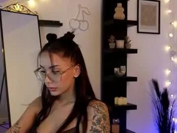 Discover naked camslut Naomii_20 naomii_20 from Chaturbate
