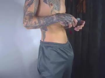 sem_alas — Sem_alas's room #smoke #horny #cum #bigdick #tattoo