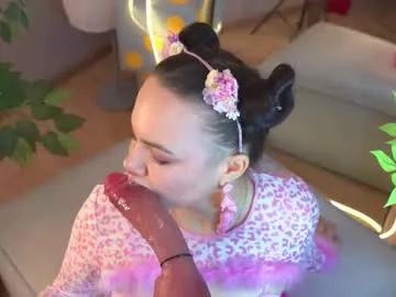 Masturbate to 19 years old thunder_suck from Chaturbate thunder_suck from Chaturbate