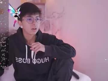 Discover Chaturbate's Tommy_blue1 tommy_blue1 from Chaturbate