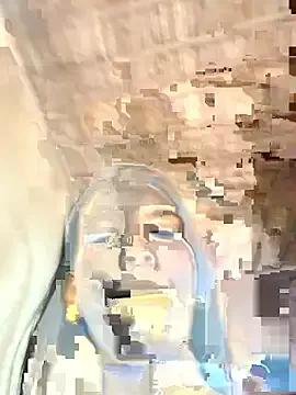 -juicy_ from StripChat