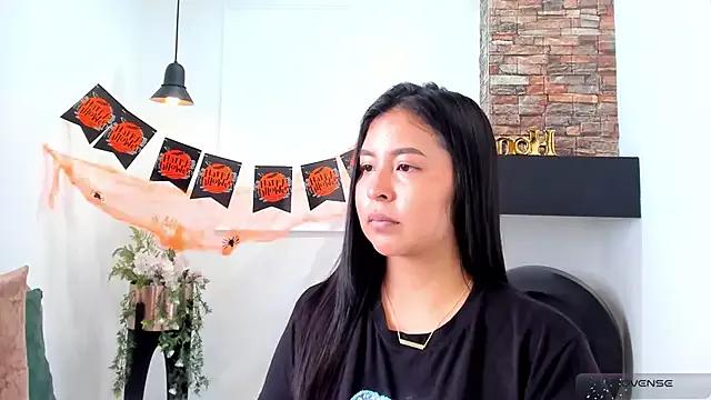 Join naked model _alaiasmile_ _alaiasmile_ from StripChat