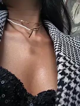 Discover _Bella-Office1, they want to masturbate for you _Bella-Office1 from StripChat