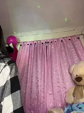 _Dulcinea777 on StripChat