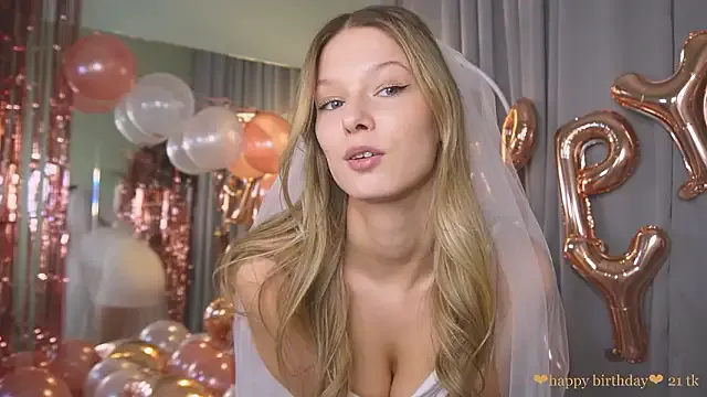 _Katie_Dierse — cream on my naked ass and massage