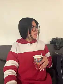 _Queen_love2 — Play pussy with dildo