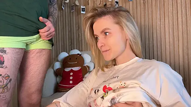 Adelovenick from StripChat