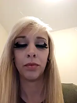 AmethystFoxx on StripChat