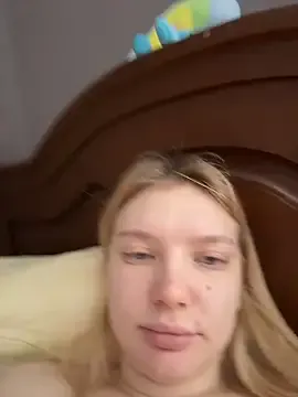 AmmyHot on StripChat