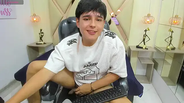 AndrewPherson — show cum public