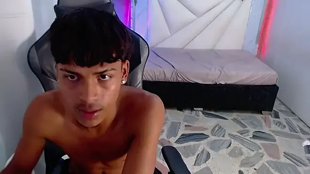 Angel_foxc_ from StripChat