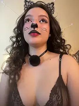 AriaHeavenss from StripChat