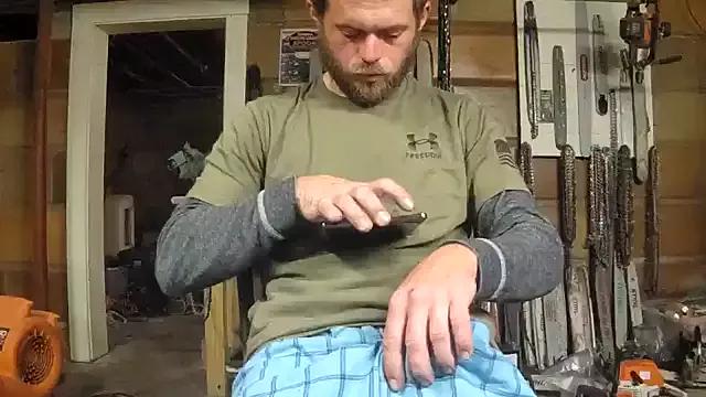 Bigoleslong98765 from StripChat