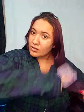 Blushing_Katy —  INTENSE EYE CONTACT