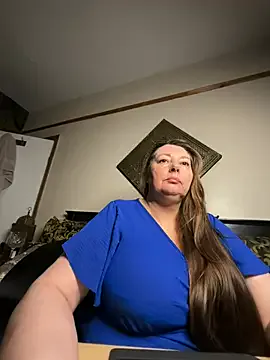 BuxomKitty_BBW — Freechat on StripChat