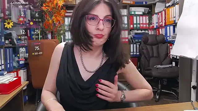 classyladyrellax from StripChat