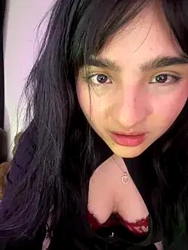 Clementyne30 from StripChat