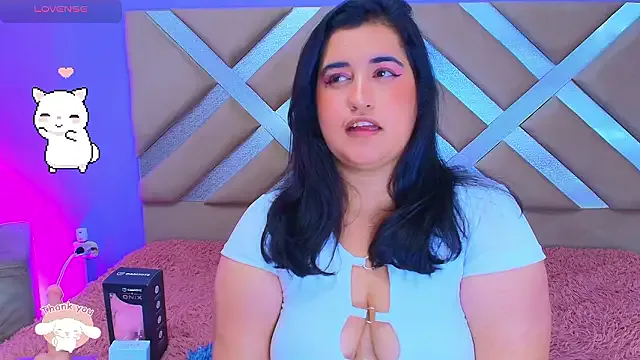 dani_vemom —  Oil show on breasts 