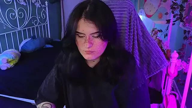 Dark_Shine from StripChat