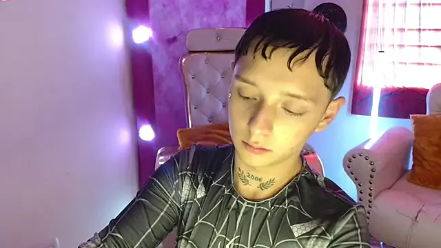 David_and_Jonas — Blowjob for 2 minutes with drool 