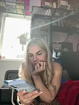 delicioussdixie — make us happy