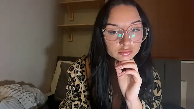 DiamondMistressx — flash tits