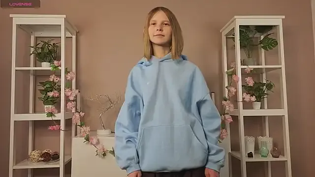 StripChat EssieVogel is Private EssieVogel — Private on StripChat