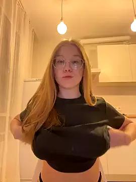 Watch StripChat's Eva_Weyne Eva_Weyne from StripChat