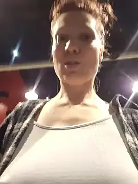 Exhibitionsplit on StripChat