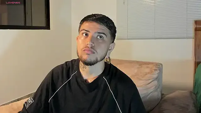 ftmphilip_ — fuck fingers and play clit....squirting