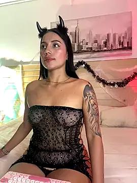 Admire slutty stripper GabiHills GabiHills from StripChat