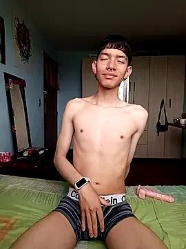 Masturbate to amazing stripper Heyy_noah11 heyy_noah11 from StripChat