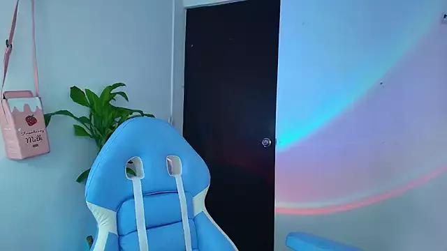 Cute Hinata_21_ wants you to fuck her body now Hinata_21_ from StripChat