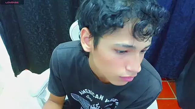 Im_david02 from StripChat