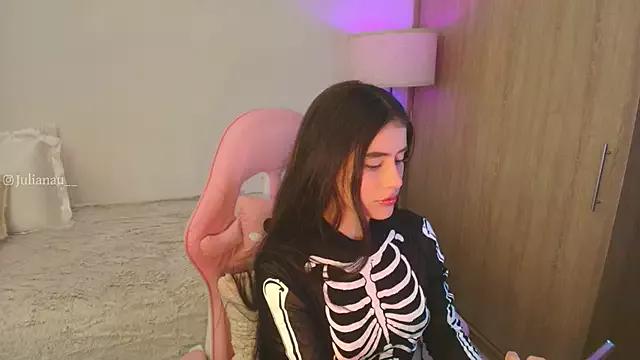 Amazing iriswest_ from StripChat iriswest_ from StripChat