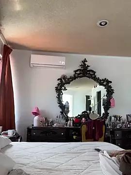 Izy_cute_ from StripChat