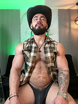 jaxon_colton — PLay Bulge and lick biceps