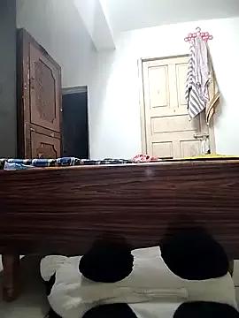 Explore hot performer Jyotilakshmi Jyotilakshmi from StripChat