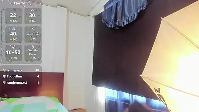 Hot LatinaStepmom wants you to fuck her body now latinaStepmom from StripChat