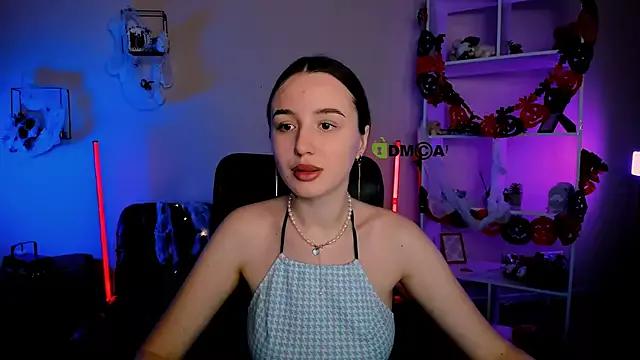 leslie_bird from StripChat