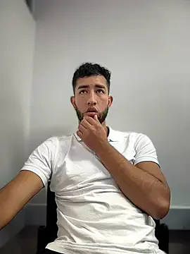 liam_bronw — Show ass in balcn