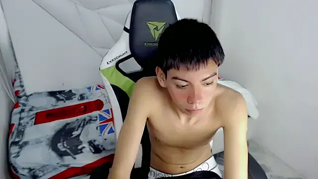 Liarr_ — zero clothes