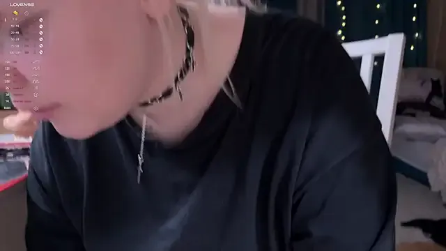 LisaLaas from StripChat