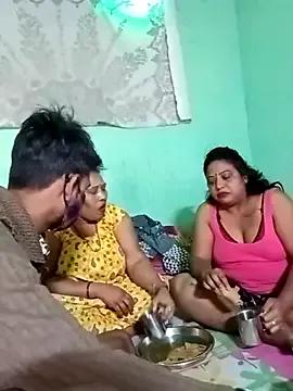 LoveOnStream from StripChat