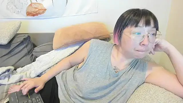 luxgray — Oil boobs!