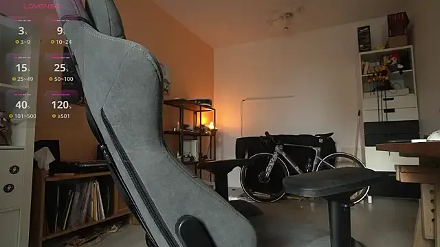 MagicFemboy — Kiss