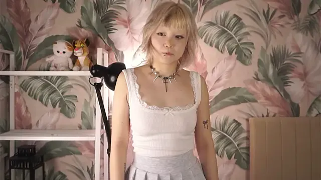 MarjoryHowlingwolf — two fingers in my sweet pussy