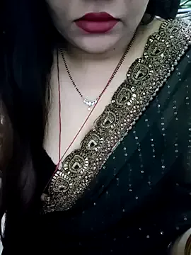 Mayuri77 — Pussy show