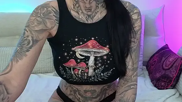 MeganWitch — Freechat on StripChat