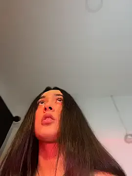 MiahWindsor from StripChat